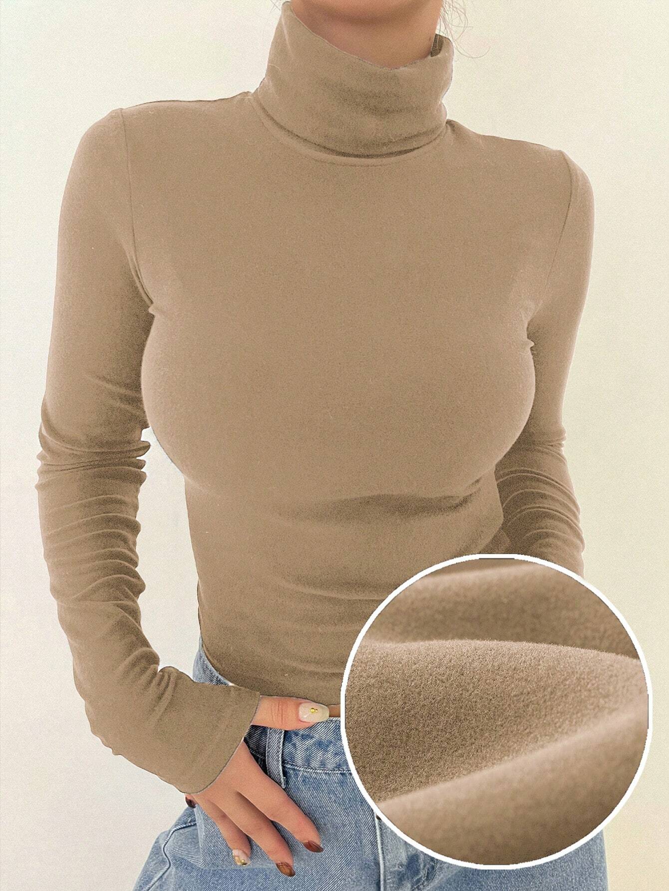 DAZY™ – Polera Básica con Cuello Alto Slim Fit