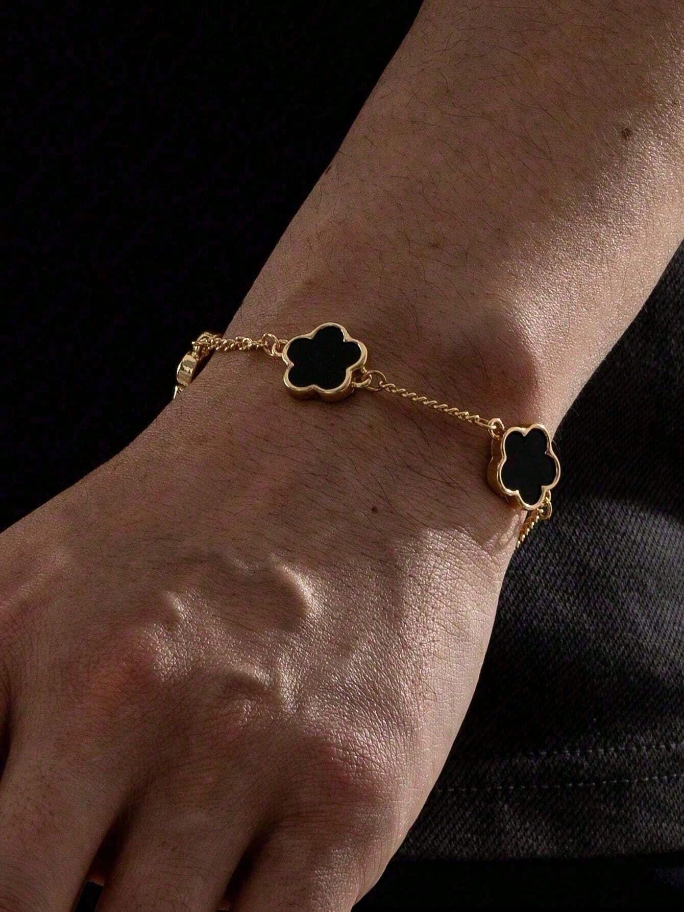 FortuneLink™ – Pulsera de Trébol de Estilo Clásico