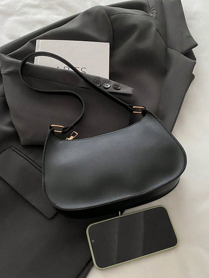 Línea Baguette - Bolso baguette minimalista con aire retro y diseño versátil